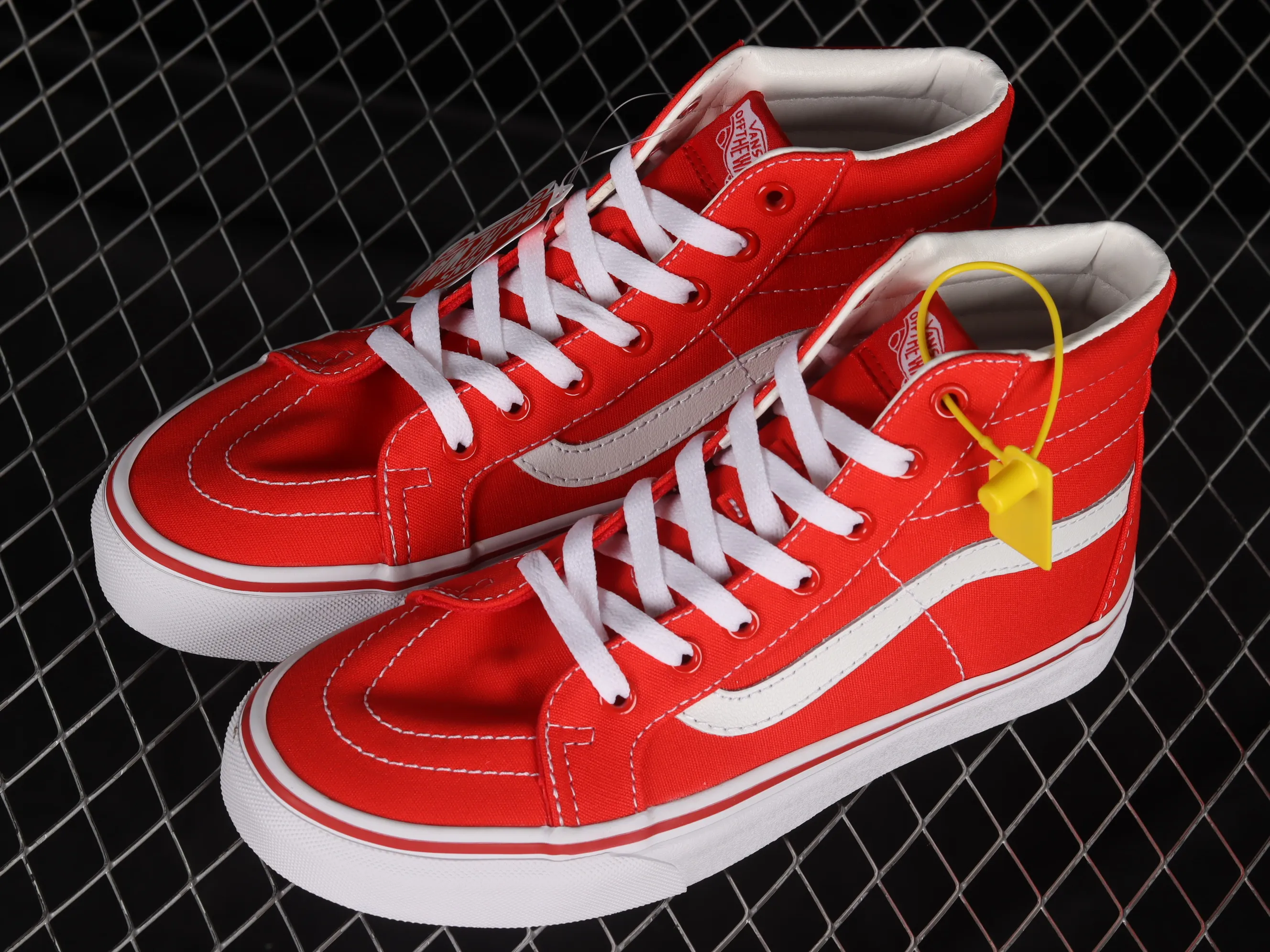 All categories Vans Vans series Vans Hi Vans high-top Vans SK8-Hi Vans official high-end branch classic red and white high-top casual sneakers VN000TS9GYK